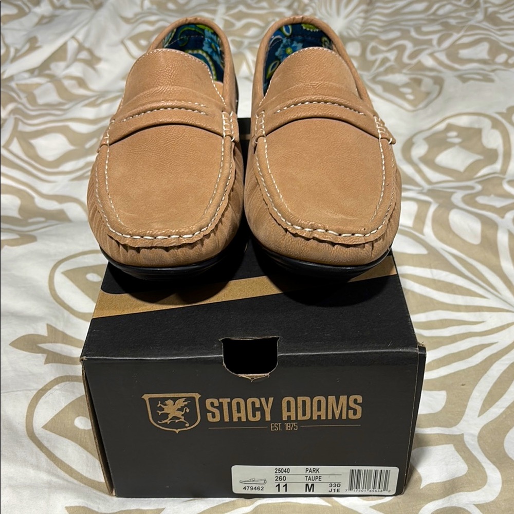 Stacy Adams Taupe Loafers Slip-On Classic Style